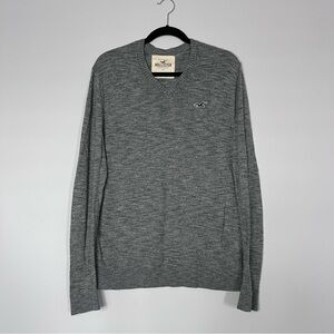 Vintage/Y2K Men’s Thin Hollister Sweater Size L Grey Colour Soft & Cozy